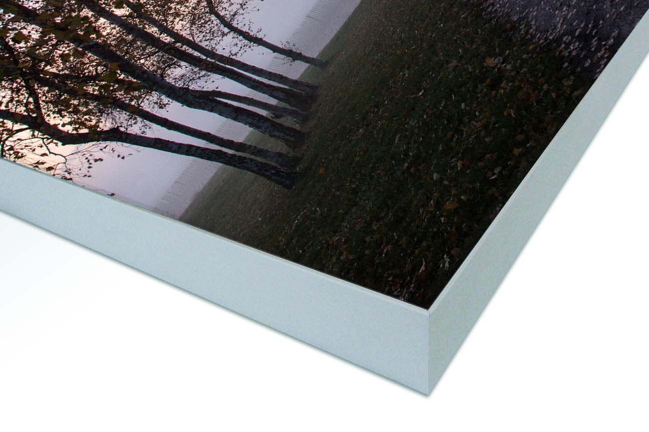 Close up textieldoek gemonteerd in frame zilver