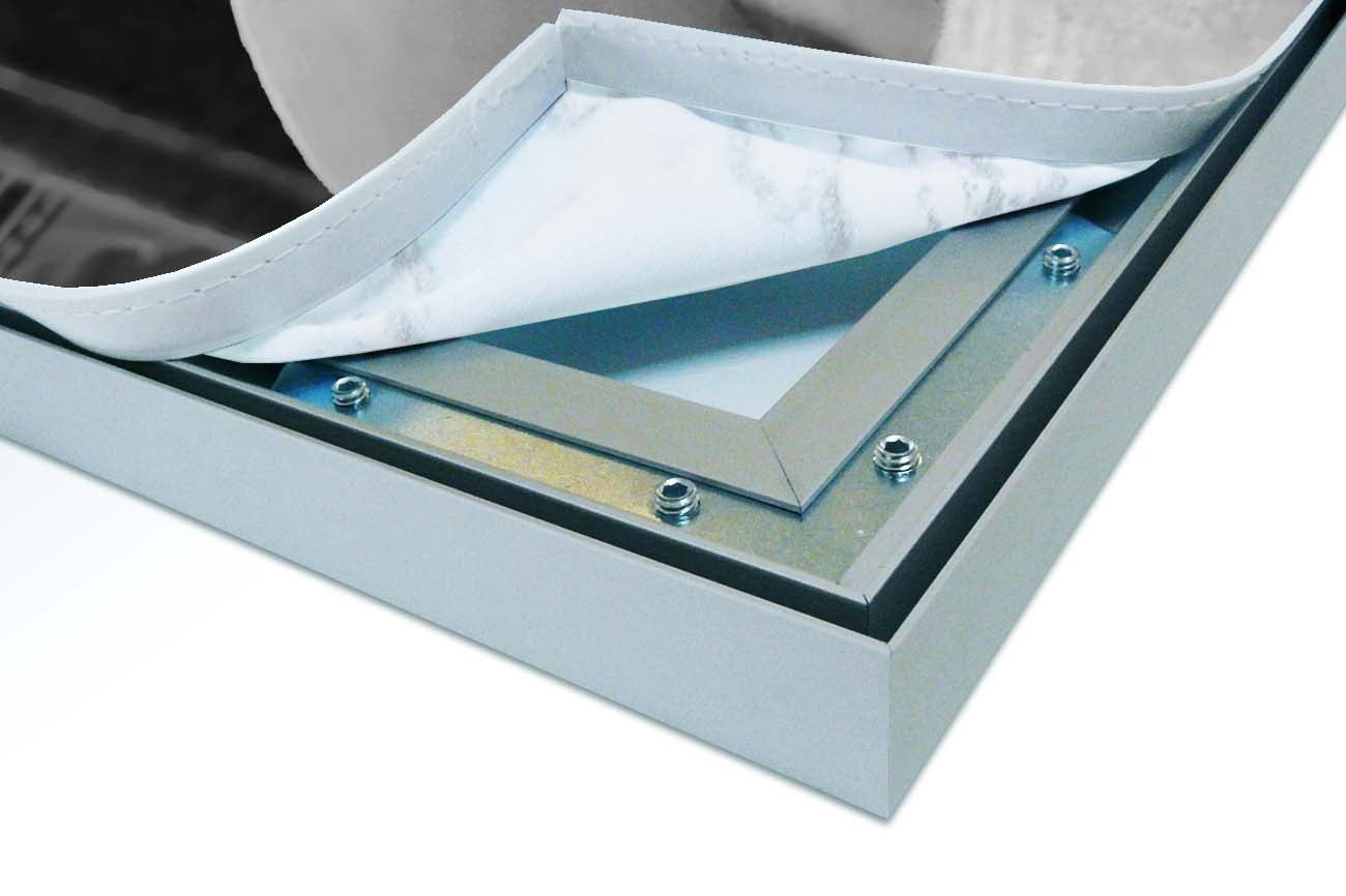 Close up textieldoek los in frame zilver