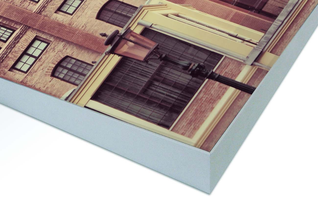 Close up textieldoek gemonteerd in frame zilver