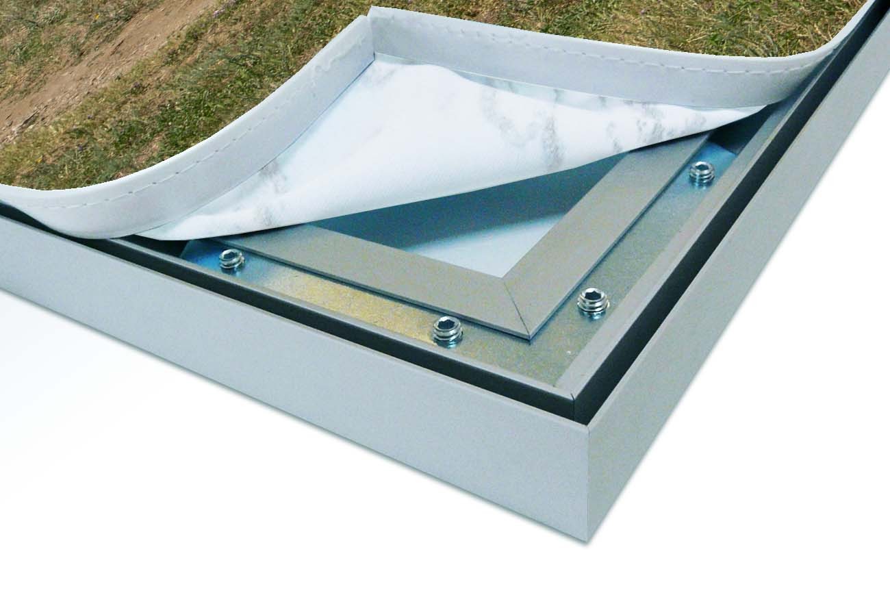 Close up textieldoek los in frame zilver