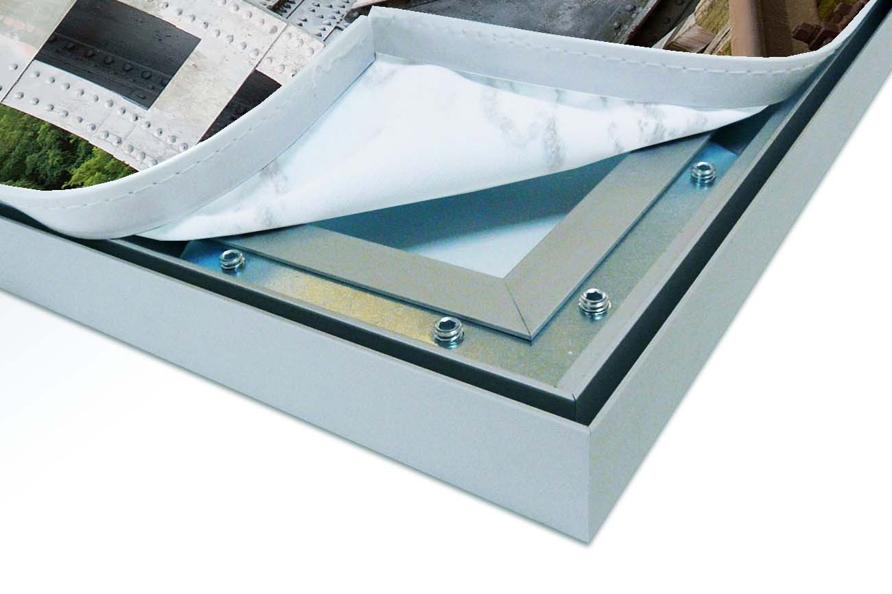 Close up textieldoek los in frame zilver