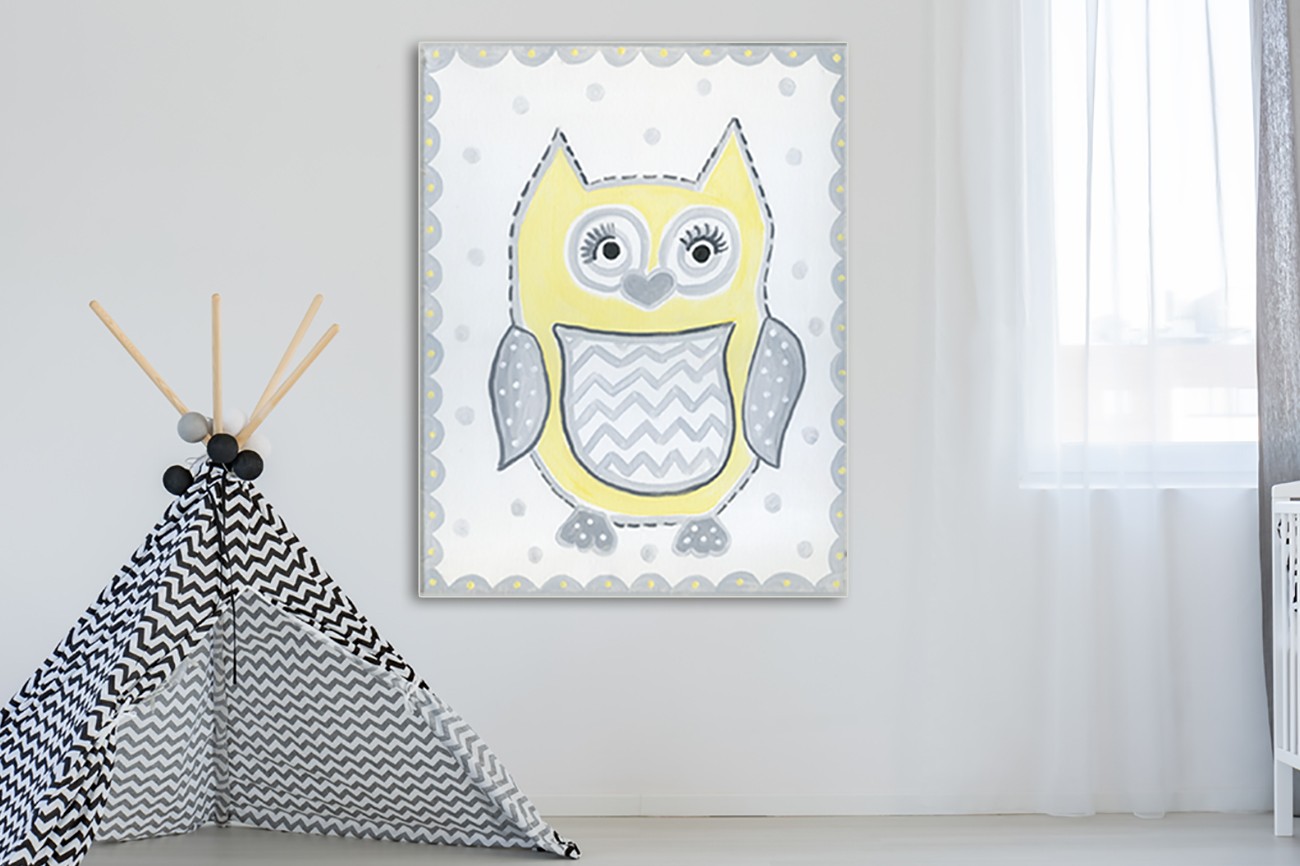Schattige uil die leuk is voor op bijvoorbeeld op een kinderkamer kan van Tammy Hasset met als titel Owl yellow op textieldoek.