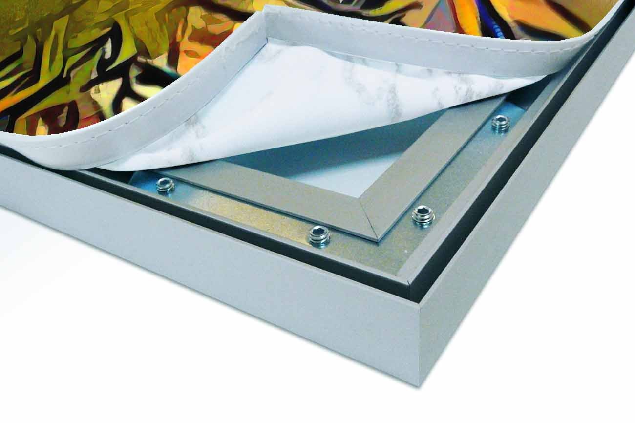 Close up textieldoek los in frame zilver