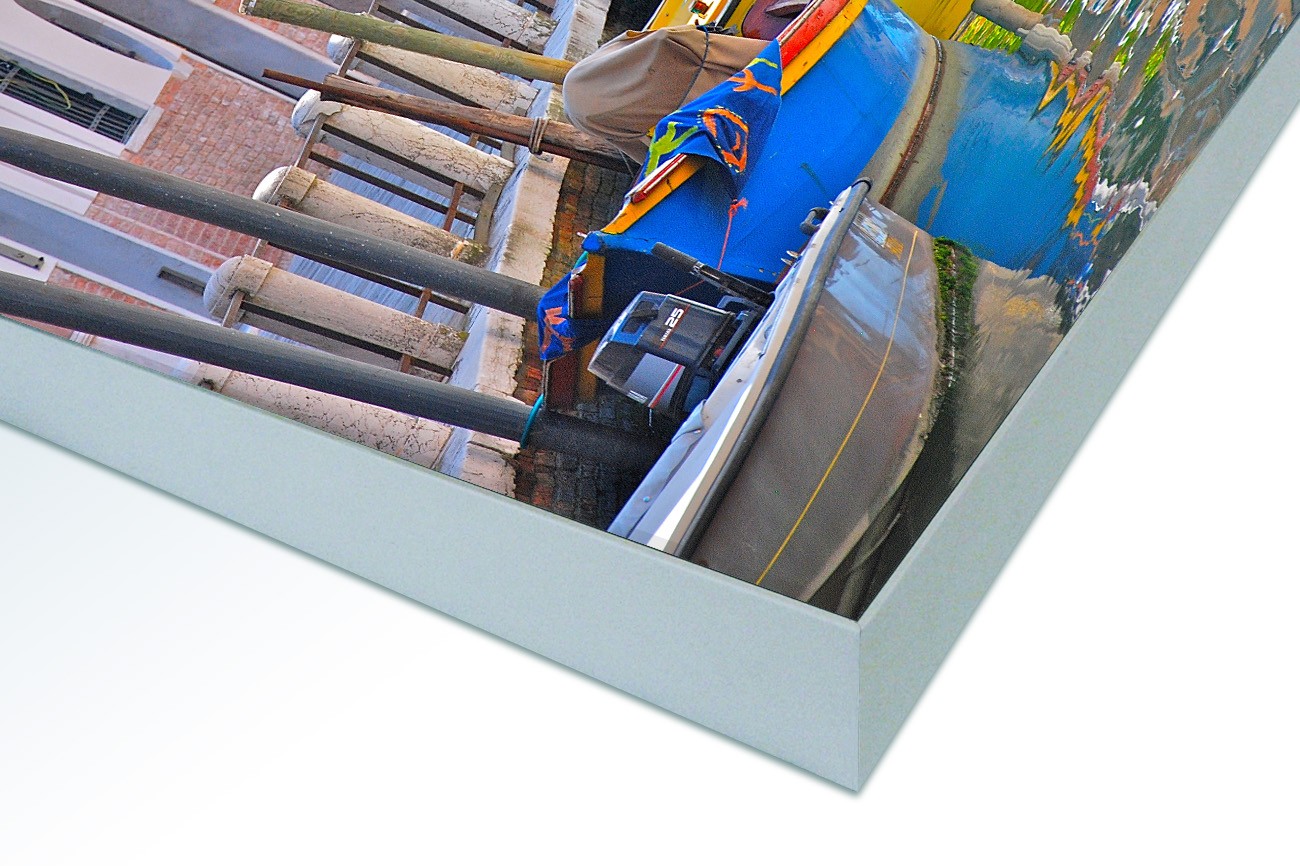 Close up textieldoek in frame gemonteerd