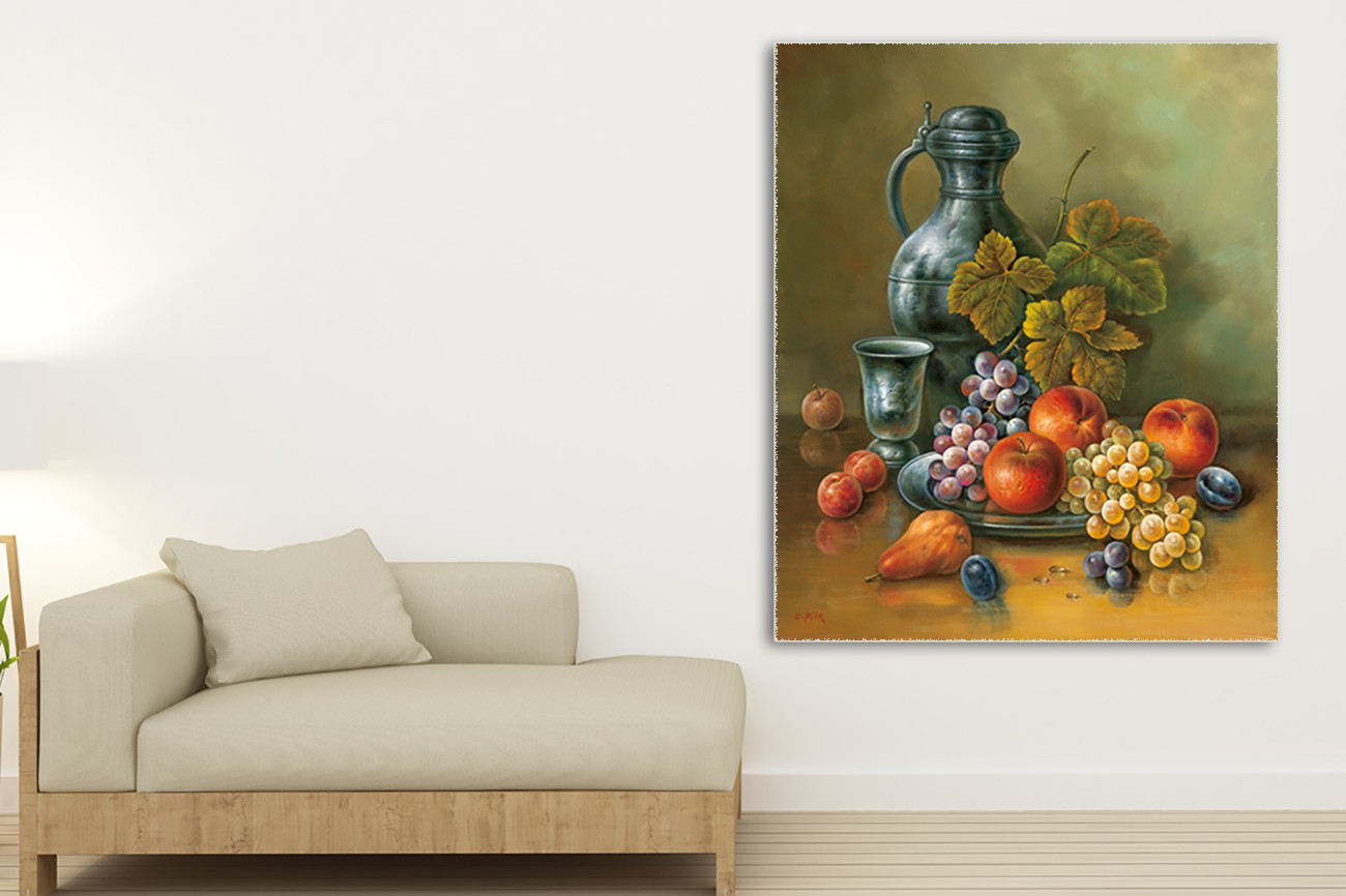 Still life with plums op textieldoek.